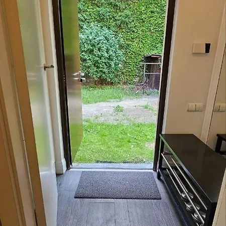 Hidden Garden - Private Entry - Old Town *